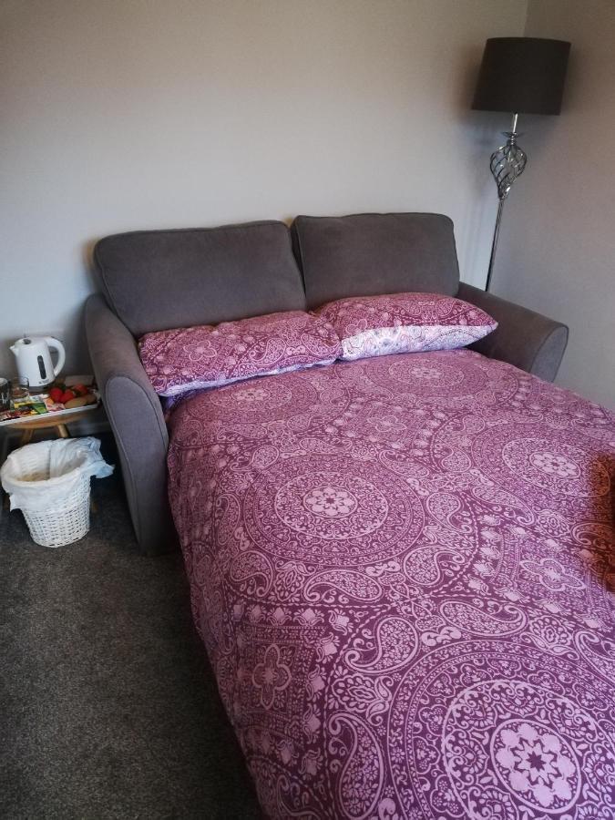 Little Cosy Cwtsh Ξενοδοχείο Pontyclun Εξωτερικό φωτογραφία
